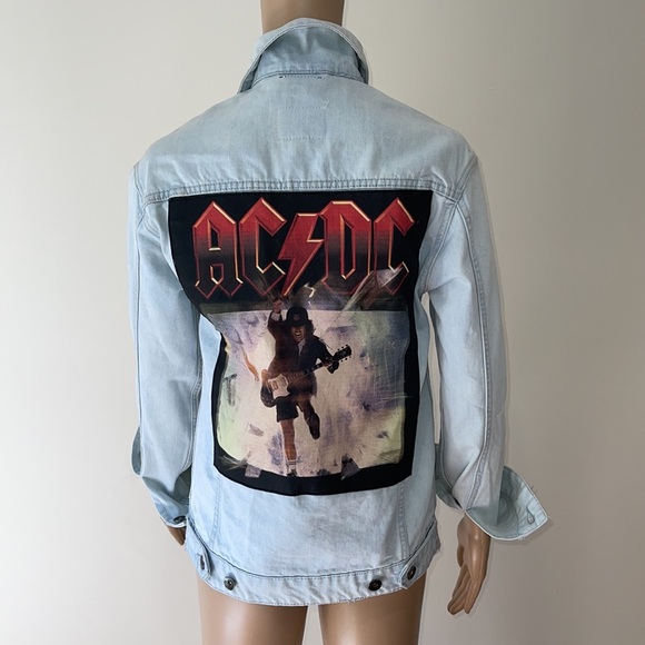 COTTON ON | AC/DC bleached denim jacket - Picture 2 of 12